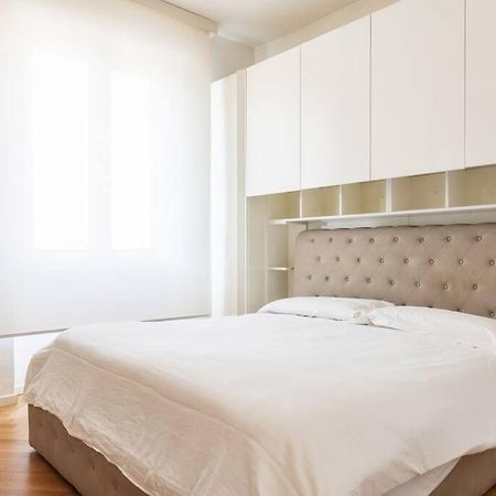 Ferienwohnung Bilocale Vista Sul Duomo Di Milano Exterior foto