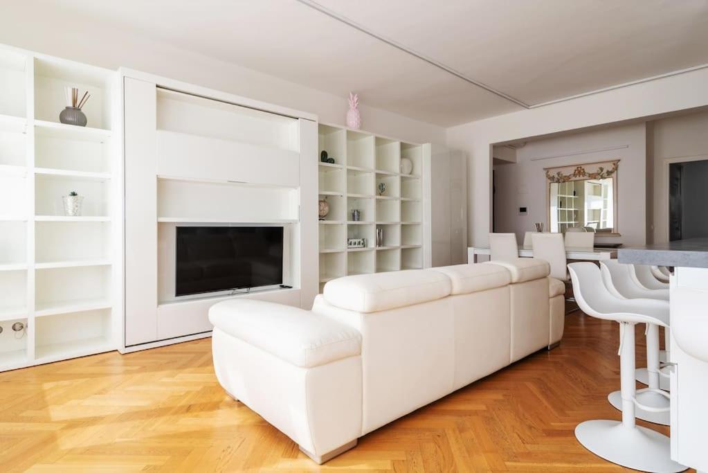Ferienwohnung Bilocale Vista Sul Duomo Di Milano Exterior foto