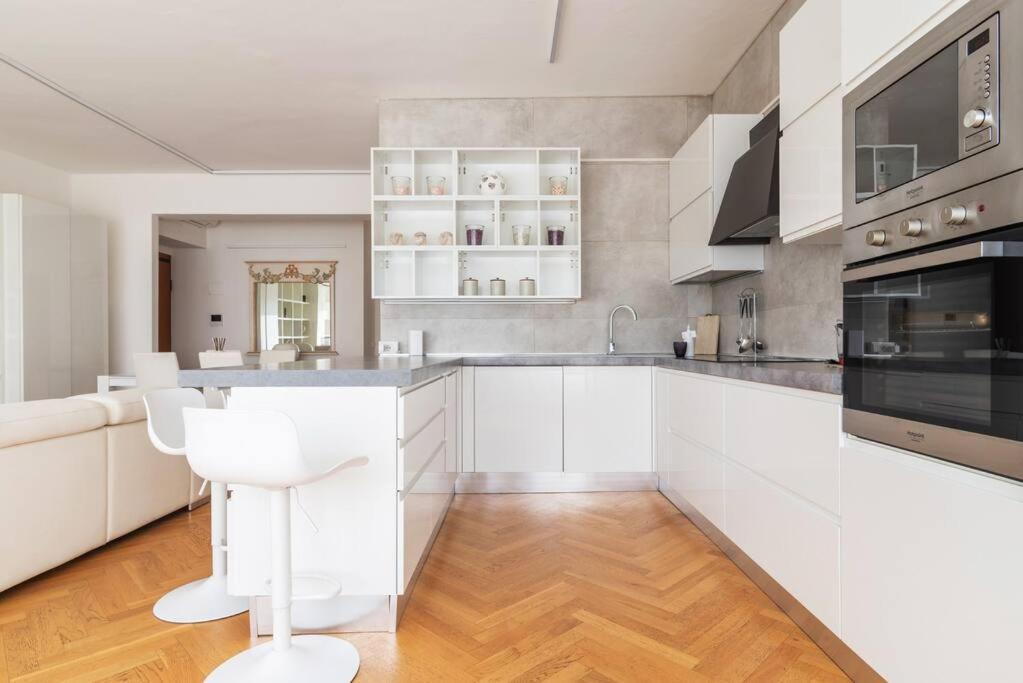 Ferienwohnung Bilocale Vista Sul Duomo Di Milano Exterior foto