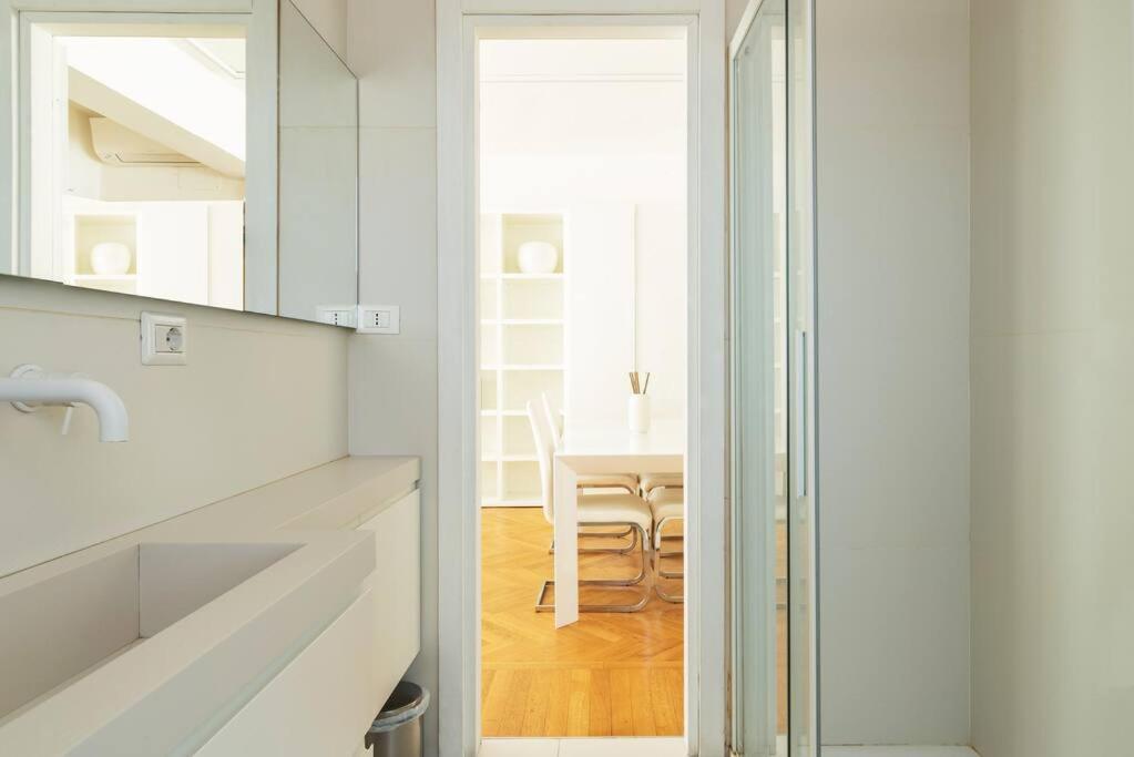 Ferienwohnung Bilocale Vista Sul Duomo Di Milano Exterior foto